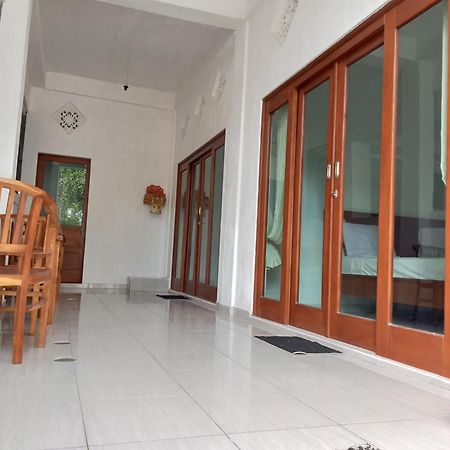 Komang Homestay Αμέντ Εξωτερικό φωτογραφία