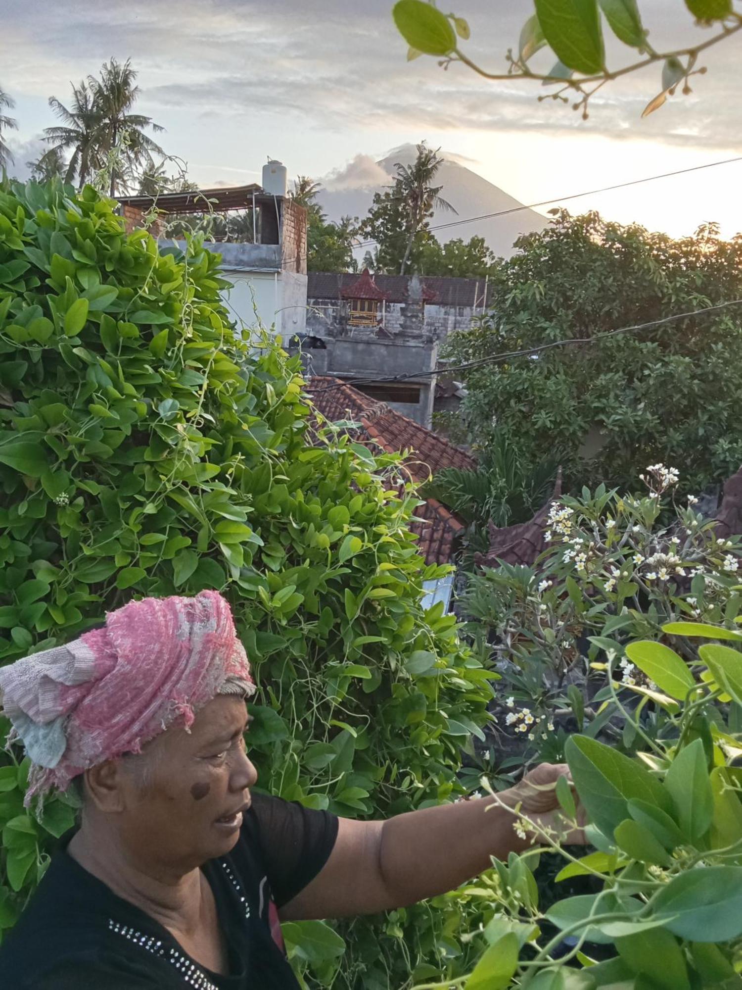 Komang Homestay Αμέντ Εξωτερικό φωτογραφία